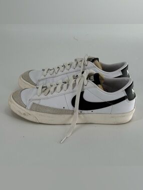 Nike Blazer Low 77 Women’s 7.5